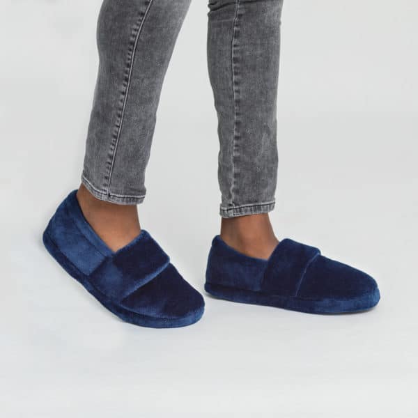 snugtoes men's heated slippers Arola