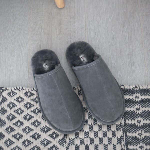 snugtoes men's leather slippers