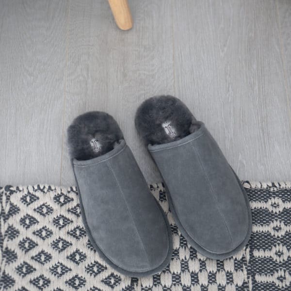 snugtoes men's leather slippers