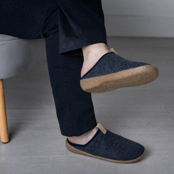 Jaja - Men's sustainable slippers by Snugtoes